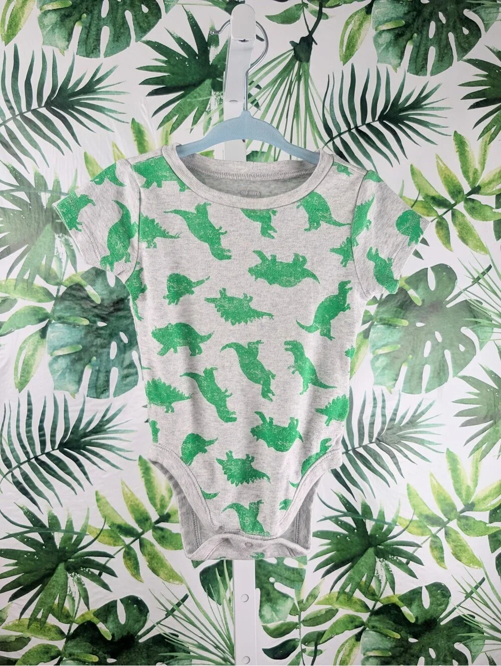 Old Navy Dino Short Sleeve Baby Onesie (Size: 6-12mo)